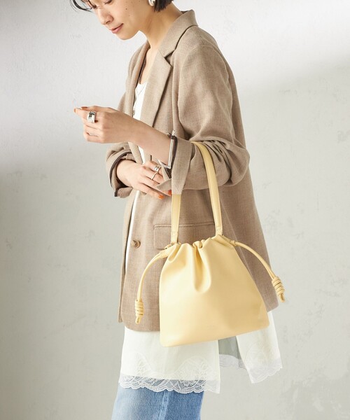 SHIPS(シップス)の「【WEB限定】George Cinq:DRAWSTRING BAG(S)(ショルダーバッグ・レディース・ライトイエロー/ベージュ系/ライトブルー/ブラック/オフホワイト/ブラウン/ネイビー・ONE SIZE)」の8枚目の写真