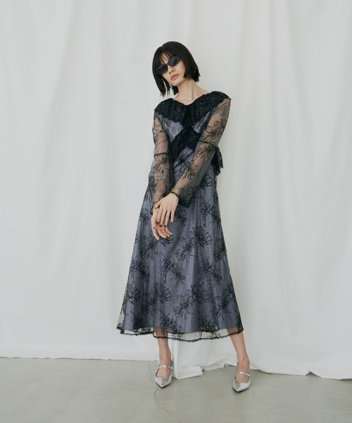 ANDRESD(アンドレスド)の「クロスレースフラワードレス / cross lace flower dress(ドレス・レディース・グレー/モカ/ベージュ・L/M/S)」の13枚目の写真