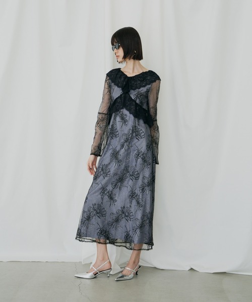 ANDRESD(アンドレスド)の「クロスレースフラワードレス / cross lace flower dress(ドレス・レディース・グレー/モカ/ベージュ・L/M/S)」の9枚目の写真