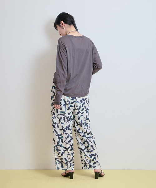 LHELBIE(レルビエ)の「フラワープリントパンツ(その他パンツ・レディース・オフホワイト/ブラック・M)」の18枚目の写真