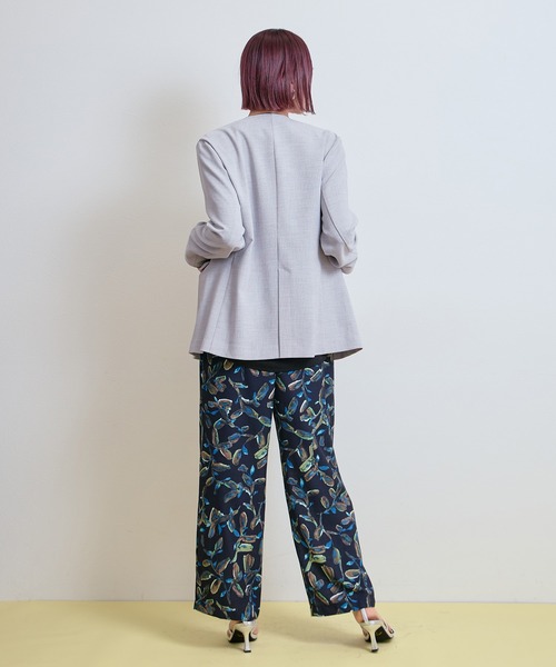 LHELBIE(レルビエ)の「フラワープリントパンツ(その他パンツ・レディース・オフホワイト/ブラック・M)」の16枚目の写真