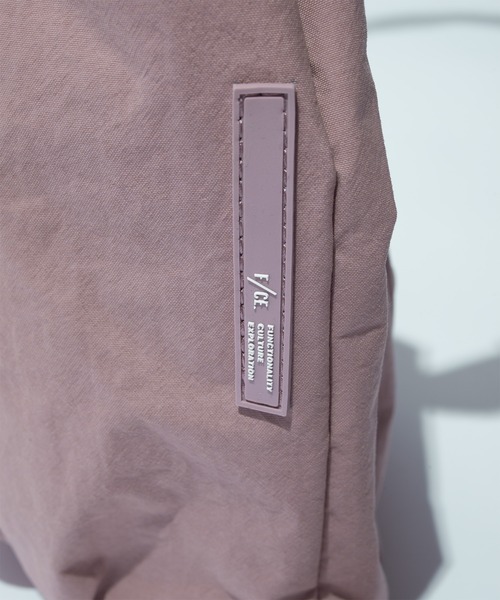 F/CE. (エフシーイー)の「F/CE. SCULPT BALLOON POUCH KONBUR / エフシーイー スカルプト バルーン ポーチ コンブ(ボディバッグ/ウエストポーチ・メンズ・グレー/ブラック/ピンク・FREE)」の15枚目の写真