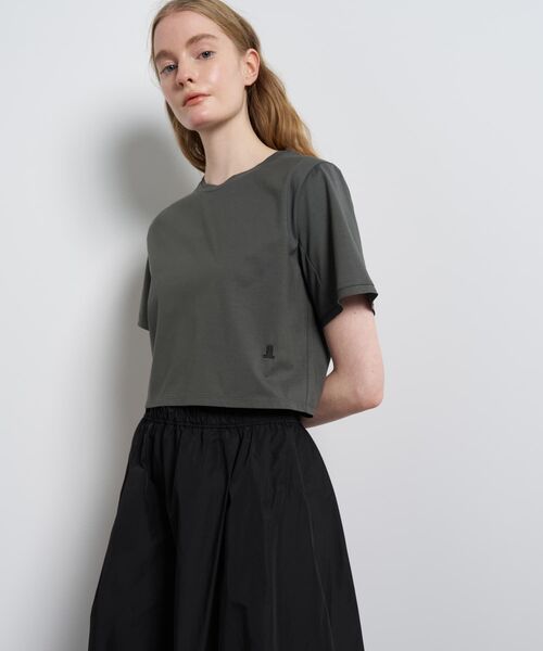 LANVIN en Bleu(ランバンオンブルー)の「ベーシッククロップドTシャツ(Tシャツ/カットソー・レディース・オフホワイト/グレー/ピンク・38)」の1枚目の写真