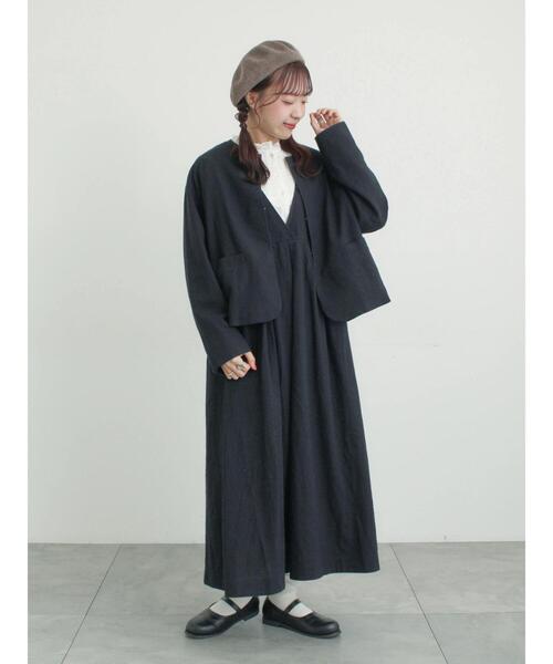 Samansa Mos2（サマンサ モスモス）の「【Cross×Linen】肩フリル前後2WAYジャンパースカート（ワンピース・レディース・ブラック/ベージュ・S/M）」の4枚目の写真