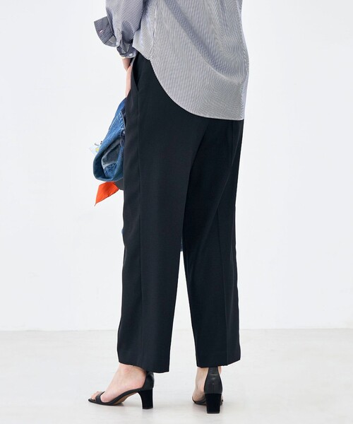 NOLLEY’S(ノーリーズ)の「ウォッシャブルハイスペック麻調愛されセミワイドパンツ(その他パンツ・レディース・キャメル/ベージュ/ネイビー・38/36/34/40)」の10枚目の写真