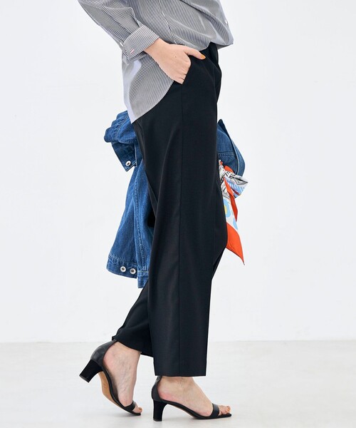 NOLLEY’S(ノーリーズ)の「ウォッシャブルハイスペック麻調愛されセミワイドパンツ(その他パンツ・レディース・キャメル/ベージュ/ネイビー・38/36/34/40)」の12枚目の写真