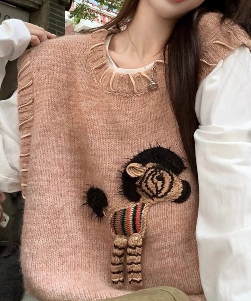 SHOUYO（ショウヨウ）の「ワンポイント刺繍 レイヤード風 ニットベスト（ベスト・レディース・ピンク/グレー・M）」の21枚目の写真