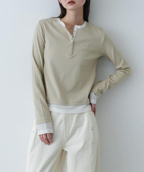 SENSE OF PLACE by URBAN RESEARCH(センスオブプレイスバイアーバンリサーチ)の「『洗濯可』ヘンリーネックレイヤードトップ(Tシャツ/カットソー・レディース・ブラック/グレー/ベージュ・ONE)」の3枚目の写真
