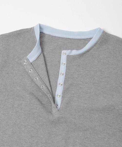 SENSE OF PLACE by URBAN RESEARCH(センスオブプレイスバイアーバンリサーチ)の「『洗濯可』ヘンリーネックレイヤードトップ(Tシャツ/カットソー・レディース・ブラック/グレー/ベージュ・ONE)」の9枚目の写真