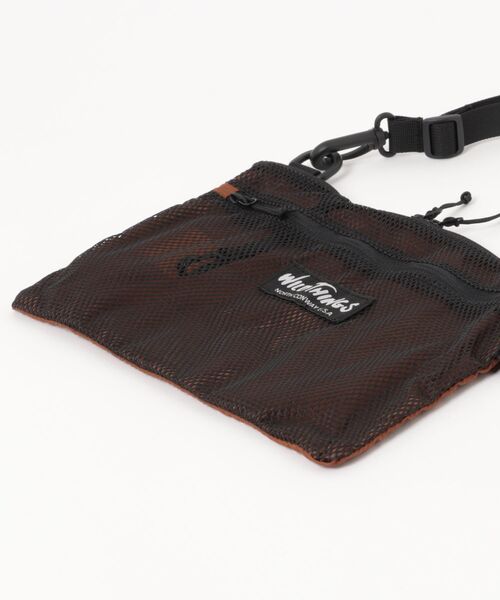 WILD THINGS(ワイルドシングス)の「【WILD THINGS】LIGHT SHOULDER POUCH L 超軽量 リップストップナイロン 2層ポケット 大きめショルダー(ショルダーバッグ・レディース・クリアブラック/カーキ/クリアブラウン・ONE SIZE)」の5枚目の写真