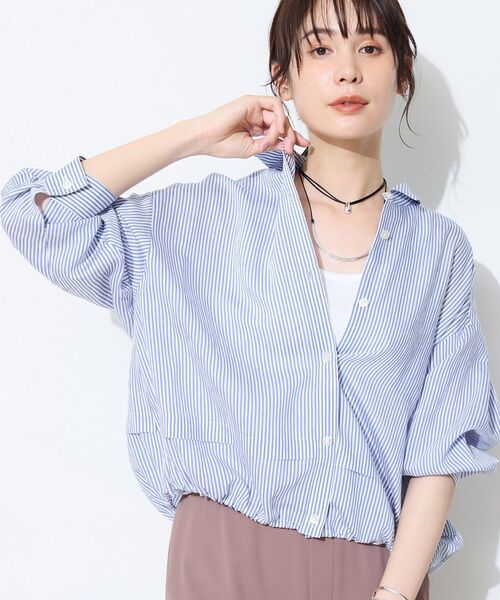 INDIVI(インディヴィ)の「【接触冷感/洗える/2WAY】ドロスト付 シアーシャンブレーシャツ(シャツ/ブラウス・レディース・ネイビー系3/ブラウン系その他4/ライトグレー系3/ネイビー系2/ホワイト系3/ネイビー系5/ブルー系7/グレー系2/サックスブルー系2・38/05/13/15 /19/34)」の9枚目の写真