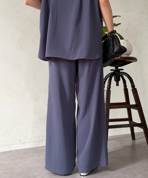 Chez toi(シェトワ)の「【セットアイテム】キーネックシャツ×イージーパンツ(つなぎ/オールインワン・レディース・モカ/ブルー/ブラック・FREE)」の21枚目の写真