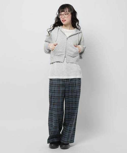 niko and...(ニコアンド)の「チェックポケットタックパンツ(その他パンツ・レディース・アイボリー/ネイビー・FREE)」の4枚目の写真