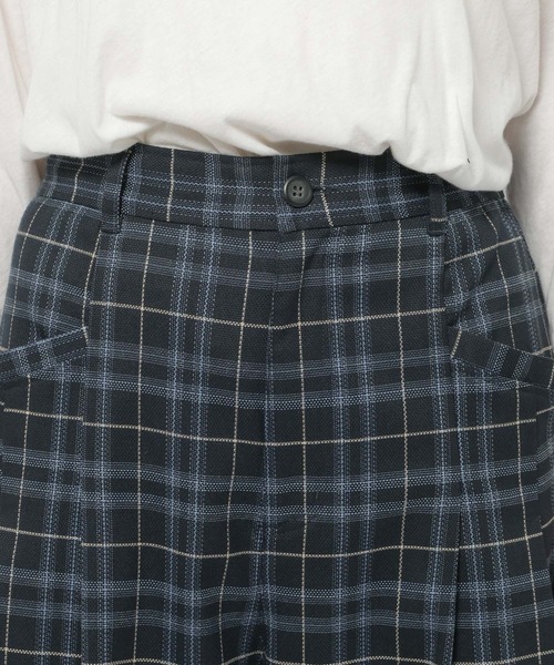 niko and...(ニコアンド)の「チェックポケットタックパンツ(その他パンツ・レディース・アイボリー/ネイビー・FREE)」の10枚目の写真