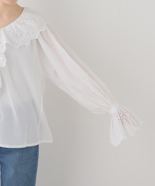 IENA LA BOUCLE（イエナラブークル）の「IENA LA BOUCLE シアーフリルブラウス（シャツ/ブラウス・レディース・ホワイト・FREE）」の2枚目の写真
