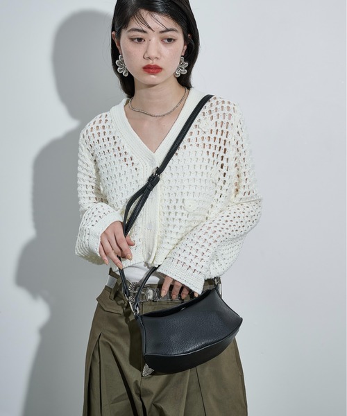 THE YOn（ザヨン）の「フラップラウンドミニショルダーバッグ（ショルダーバッグ・レディース・レッド/モカ/ブラック・FREE）」の8枚目の写真