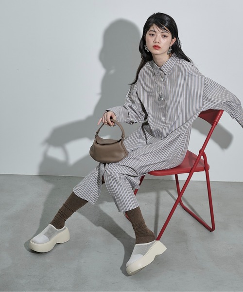 THE YOn（ザヨン）の「フラップラウンドミニショルダーバッグ（ショルダーバッグ・レディース・レッド/モカ/ブラック・FREE）」の19枚目の写真