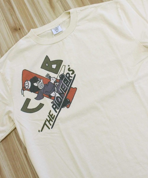 AVIREX(アヴィレックス)の「ARCHIVE PRINT TEE(Tシャツ/カットソー・メンズ・チャコールグレー/アイボリー・XXL/XL/L/M)」の5枚目の写真