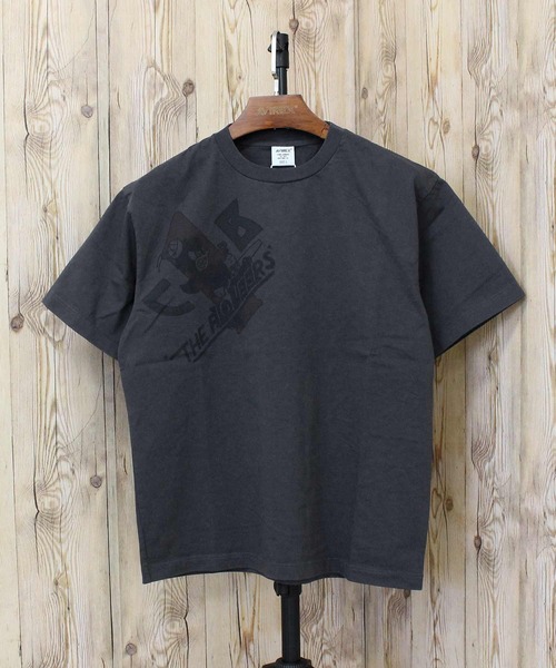 AVIREX(アヴィレックス)の「ARCHIVE PRINT TEE(Tシャツ/カットソー・メンズ・チャコールグレー/アイボリー・XXL/XL/L/M)」の7枚目の写真