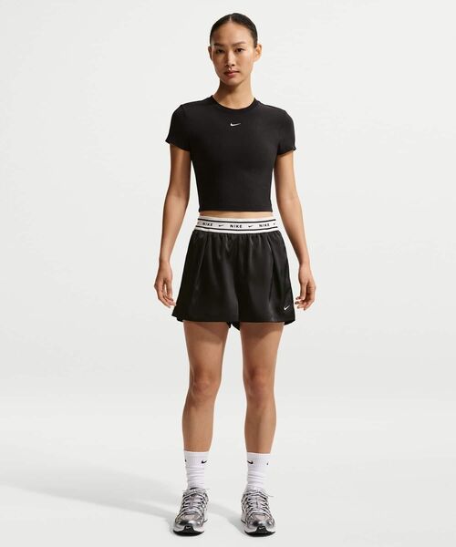NIKE(ナイキ)の「《セットアップ対応商品》ナイキ スポーツウェア ウィメンズ ルーズ ミッドライズ サテンショートパンツ / Nike Sportswear Women's Loose Mid-Rise Satin Shorts IH1329-010 Black(その他パンツ・レディース・ブラック・M/XS/S/L/XL)」の6枚目の写真