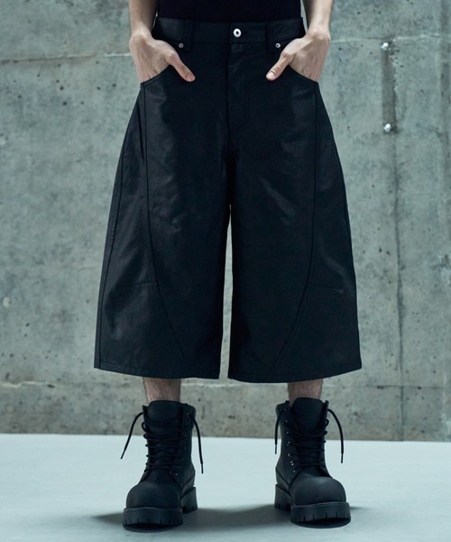 LANDNESS(ランドネス)の「【LANDNESS/ランドネス】COATED CURVE DENIM HALF PANTS/コーティッドカーブデニムハーフパンツ(デニムパンツ・メンズ・ブラック・S/M/L)」の4枚目の写真