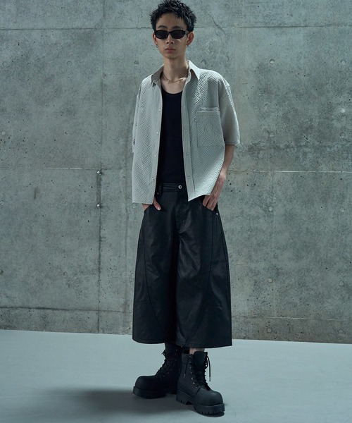 LANDNESS(ランドネス)の「【LANDNESS/ランドネス】COATED CURVE DENIM HALF PANTS/コーティッドカーブデニムハーフパンツ(デニムパンツ・メンズ・ブラック・S/M/L)」の13枚目の写真