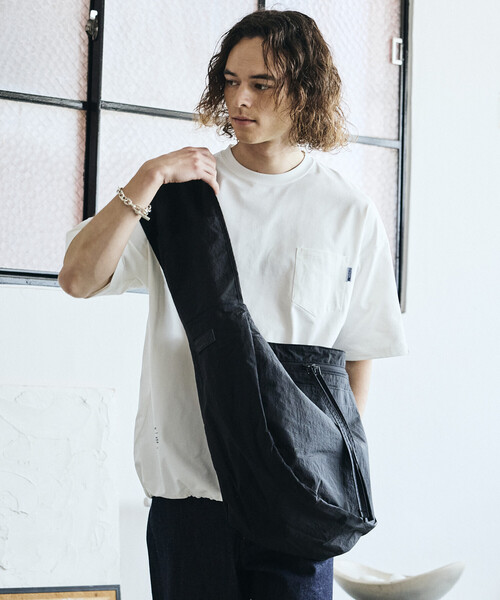 BAICYCLON by Bagjack(バイシクロン バイ バグジャック)の「BAICYCLON/バイシクロン 限定展開 BIG SHOUDER BAG(ショルダーバッグ・メンズ・ブラック・フリ-)」の6枚目の写真