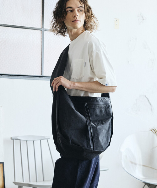 BAICYCLON by Bagjack(バイシクロン バイ バグジャック)の「BAICYCLON/バイシクロン 限定展開 BIG SHOUDER BAG(ショルダーバッグ・メンズ・ブラック・フリ-)」の5枚目の写真