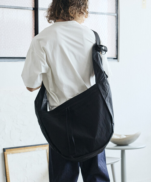 BAICYCLON by Bagjack(バイシクロン バイ バグジャック)の「BAICYCLON/バイシクロン 限定展開 BIG SHOUDER BAG(ショルダーバッグ・メンズ・ブラック・フリ-)」の3枚目の写真