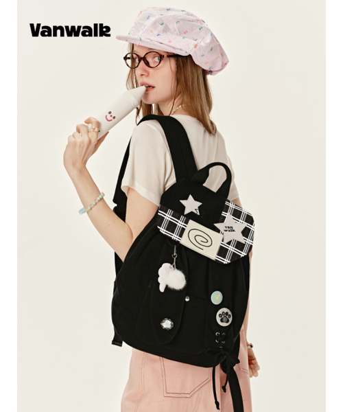 VANWALK（バンウォーク）の「Universe Backpack [Black]（バックパック/リュック・レディース・ブラック・FREE）」の3枚目の写真