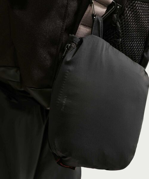ACG(エィシージー)の「ナイキ オールコンディションギア "Five Towers" メンズ UV プロテクション ジャケット / Nike ACG "Five Towers" Men's UV Protection Jacket IF0960-010 Anthracite(ナイロンジャケット・メンズ・スミクロ・S/M/L/2XL/XL)」の8枚目の写真