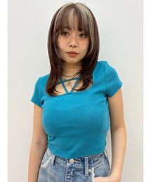 デコルテデザインショートトップス