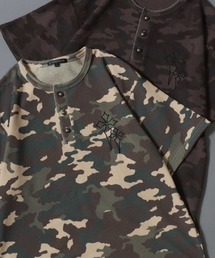 SITRY | Camouflage Pattern Cross Logo Embroidery Thermal/カモフラ柄 ヴィンテージライク クロスロゴ ワンポイント刺繍 ショート丈 サーマル ワッフル ヘンリーネック 半袖Tシャツ レディース メンズ(Tシャツ/カットソー)
