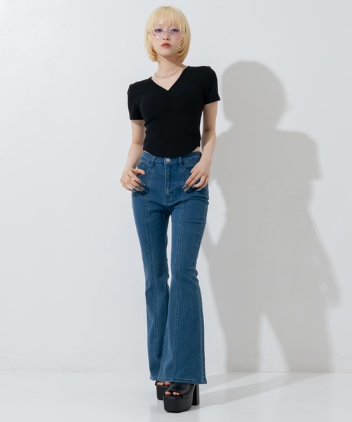 ANAP（アナップ）の「カップ付 Vネック ぴたっとTシャツ（Tシャツ/カットソー・レディース・ブラック/ホワイト・F）」の20枚目の写真