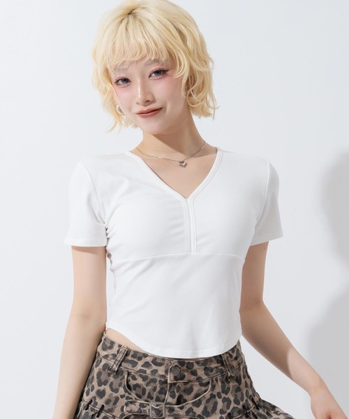ANAP（アナップ）の「カップ付 Vネック ぴたっとTシャツ（Tシャツ/カットソー・レディース・ブラック/ホワイト・F）」の8枚目の写真
