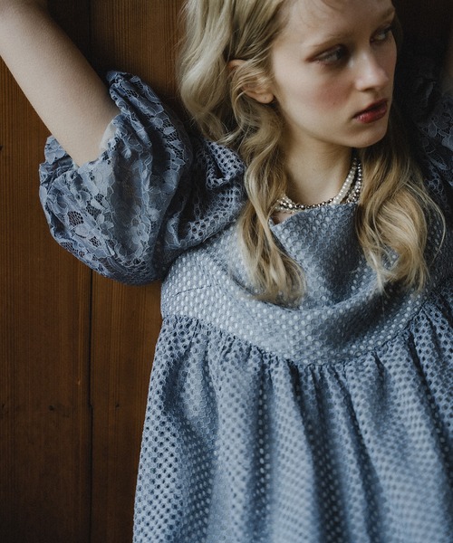 et.UNiVER(エトユニベール)の「Sheer Gingham Lace Dress(ドレス・レディース・オフホワイト/ブラック/ブルー・SMALL/MEDIUM/LARGE)」の3枚目の写真