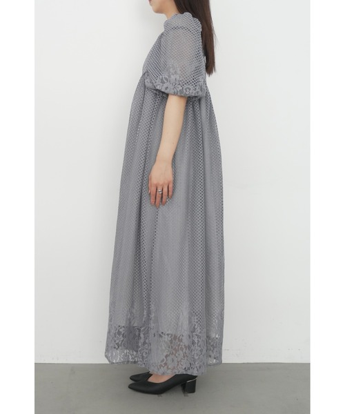 et.UNiVER(エトユニベール)の「Sheer Gingham Lace Dress(ドレス・レディース・オフホワイト/ブラック/ブルー・SMALL/MEDIUM/LARGE)」の15枚目の写真