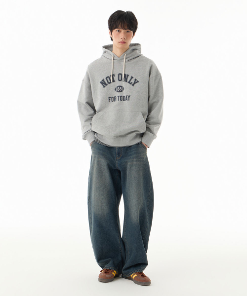 NOT ONLY FOR TODAY（ノットオンリーフォートゥデイ）の「カーブドワイドデニムパンツ [ミディアムインディゴ]（デニムパンツ・レディース・その他・LARGE/X-LARGE/MEDIUM）」の4枚目の写真
