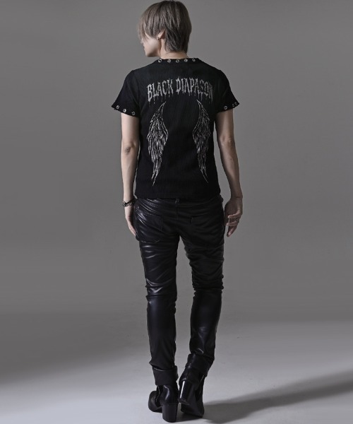 RUDOL(ルドル)の「『RUDOL/ルドル』グラデーション汚し加工サーマルフェザープリントTシャツ(Tシャツ/カットソー・メンズ・ブラック/オフホワイト・L/M)」の4枚目の写真