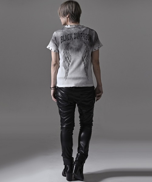 RUDOL(ルドル)の「『RUDOL/ルドル』グラデーション汚し加工サーマルフェザープリントTシャツ(Tシャツ/カットソー・メンズ・ブラック/オフホワイト・L/M)」の22枚目の写真