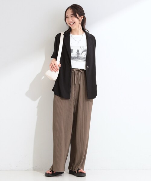 SHOO・LA・RUE（シューラルー）の「【2点セット/S-LL/体型カバー】縦プリーツですっきり見え ドルマンゆるセットアップ（セットアップ・レディース・ブラック/ブラウン系その他・01/03/02）」の13枚目の写真