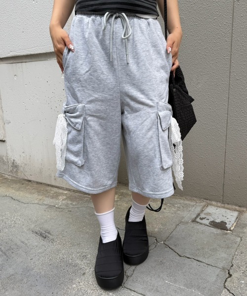 continuer de NICE CLAUP(コンティニューデナイスクラップ)の「リボンカーゴハーフ裏毛PT(その他パンツ・レディース・ブラック/トップグレー/ピンク・FREE)」の1枚目の写真