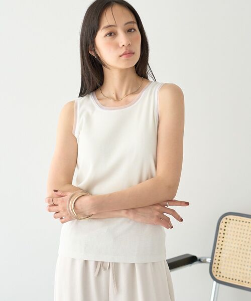 earth music&ecology(アースミュージックアンドエコロジー)の「エッジチュールラメテレコタンクトップ(タンクトップ・レディース・アイボリー/グレー/ブラック・FREE)」の2枚目の写真