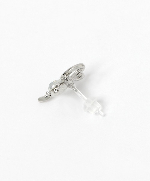 LAKOLE（ラコレ）の「リボンビジュパール樹脂ポストピアス / 899431（ピアス（両耳用）・レディース・その他1/その他2・FREE）」の3枚目の写真