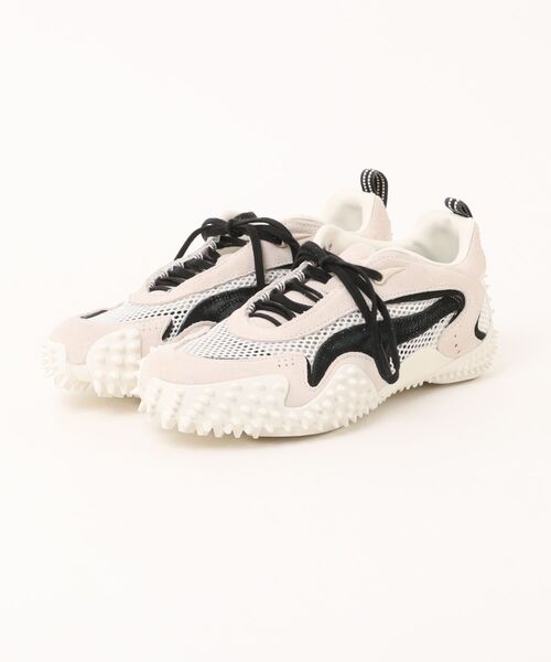 ADAM ET ROPE'(アダムエロペ)の「【PUMA(プーマ)】MOSTRO XC VINTAGE FADE(スニーカー・レディース・ホワイト・24/25/23)」の1枚目の写真
