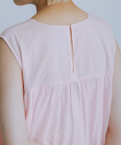 ADAM ET ROPE'(アダムエロペ)の「【AAYUSHI for ADAM ET ROPE'】別注Cotton voile long dress(ワンピース・レディース・ブルー/ブラック/ピンク・FREE)」の6枚目の写真