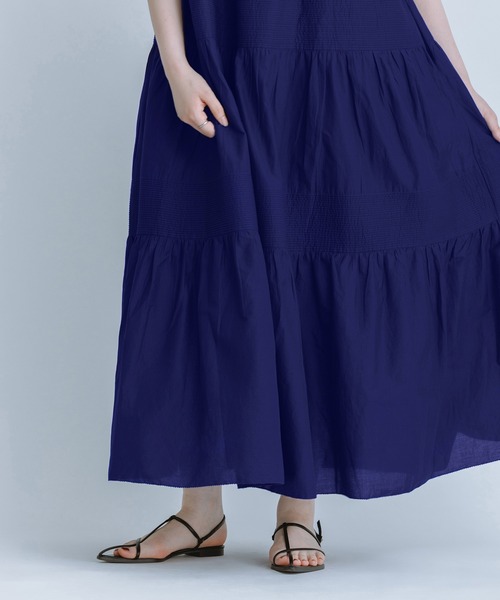 ADAM ET ROPE'(アダムエロペ)の「【AAYUSHI for ADAM ET ROPE'】別注Cotton voile long dress(ワンピース・レディース・ブルー/ブラック/ピンク・FREE)」の4枚目の写真