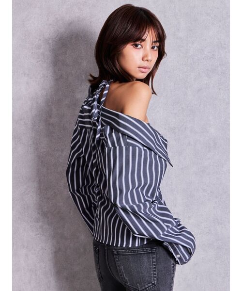 GYDA(ジェイダ)の「asymmetry chokerシャツ(シャツ/ブラウス・レディース・オフホワイト/その他1・FREE)」の4枚目の写真