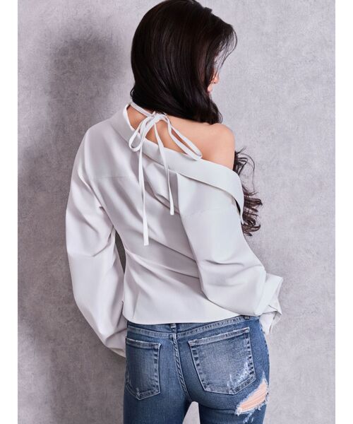 GYDA(ジェイダ)の「asymmetry chokerシャツ(シャツ/ブラウス・レディース・オフホワイト/その他1・FREE)」の9枚目の写真