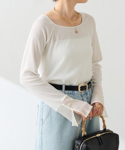 COLLAGE GALLARDAGALANTE(コラージュガリャルダガランテ)の「日焼け対策に使えるラメリブスクエアシアーT(Tシャツ/カットソー・レディース・ブラック/ホワイト/ホワイト系その他/ネイビー・FREE)」の13枚目の写真